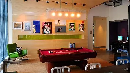 Aloft Montreal Airport Hotel 3*,