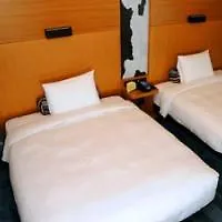 Aloft Montreal Airport Hotel Canada
