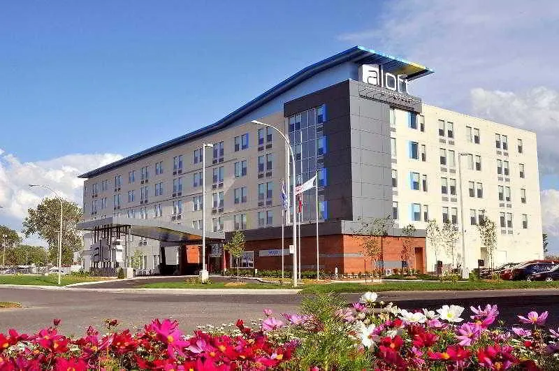 Aloft Montreal Airport Hotel Dorval 3*,  Canada